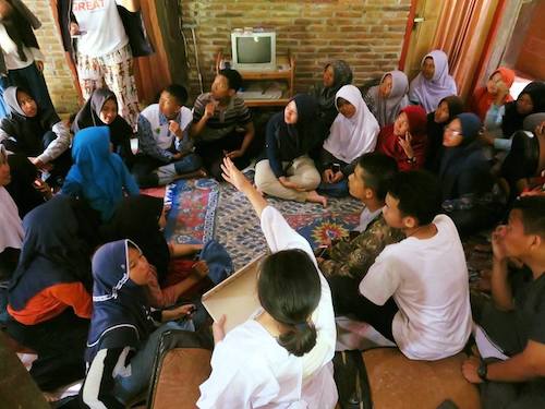 Voluntariado Indonesia educación