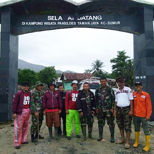 Voluntariado Indonesia grupo