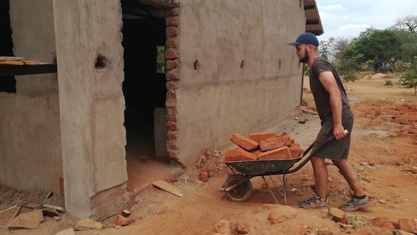 Voluntariado Kenya construcción escuelas